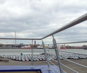 1151 Cuxport Bürogebäude Geländer.JPG